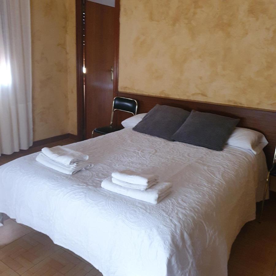 El Hostal De Maria Elena 贝拉德蒙凯奥 外观 照片